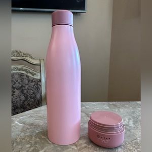 TYLT All In One Water Bottle And Portable Power Bank - Pink Color And Never Used